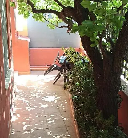 Un Po Di Relax A Pochi Passi Dal Mare! Àrbatax